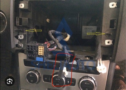 Рамка (F1) Volkswagen Touareg (2002-2010) (9*)