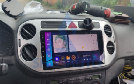 Рамка (СЕРАЯ) Volkswagen Tiguan 1 (2006-2017) / Gоlf Plus (2004-2014) (9*)