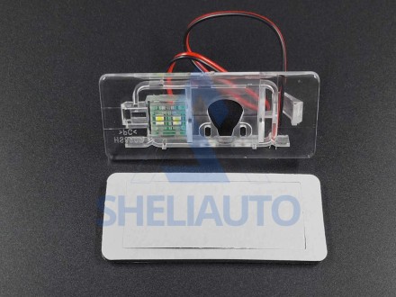 Плафон для Audi: Q5 (2012), A1 (2012), A3 (2012), A4, A8