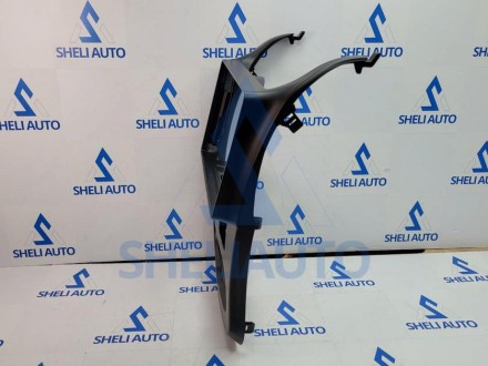 Рамка (ЧЕРНАЯ) Lada Largus (2012-2021) / Renault Logan / Sandero (2009-2015) / Dacia Duster (2010-2017) (9*)