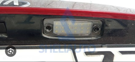 Плафон для Kia: Sportage 3 / Sorento 2 / Elantra (2006-2011) / IX55 (2008-2011) / Mohave 1 (2008-2016) / Ceed (2006-2010) / Tucson (2004-2009) / Rio x-line