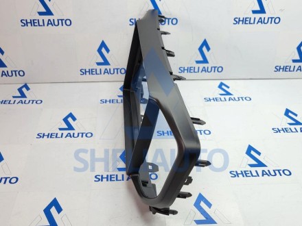 (V!) (ЧЕРНАЯ) Рамка Kia Sportage 4 (2018-2020) (9*)