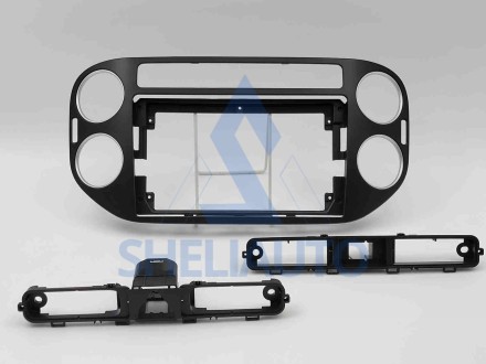 Рамка (F1) (ЧЕРНАЯ) Volkswagen Tiguan 1 (2006-2016) / Gоlf Plus (2004-2014) (9*)