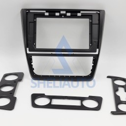 Рамка Skoda Yeti 5L (2009-2018) (10*)