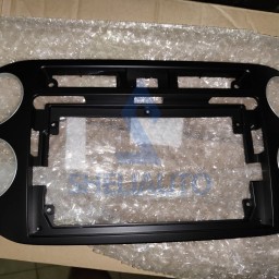 Рамка (F2) (ЧЕРНАЯ) Volkswagen Tiguan 1 (2006-2016) / Gоlf Plus (2004-2014) (9*)